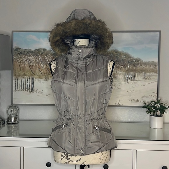 American Rag Puffer Vest 